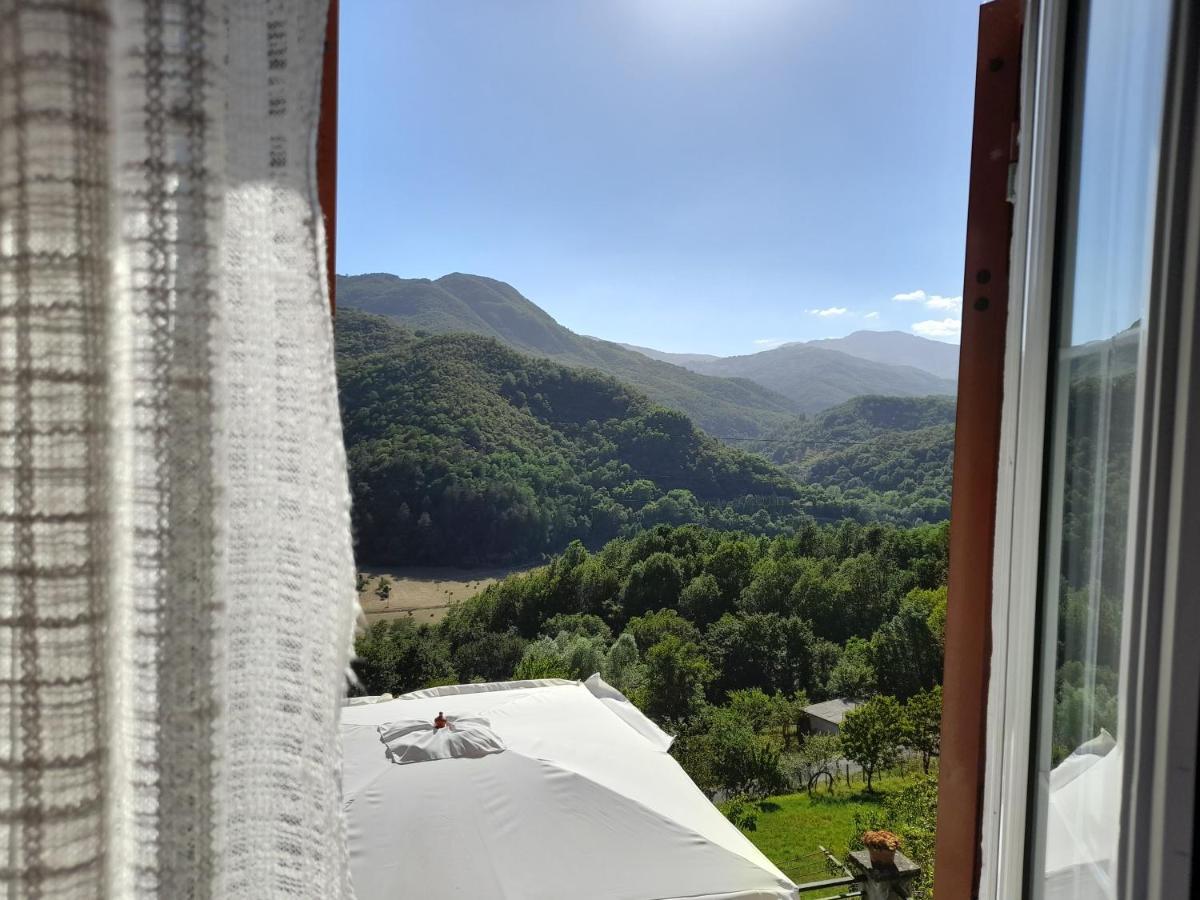 瓦雷塞利古雷Agriturismo Merlotta别墅 外观 照片