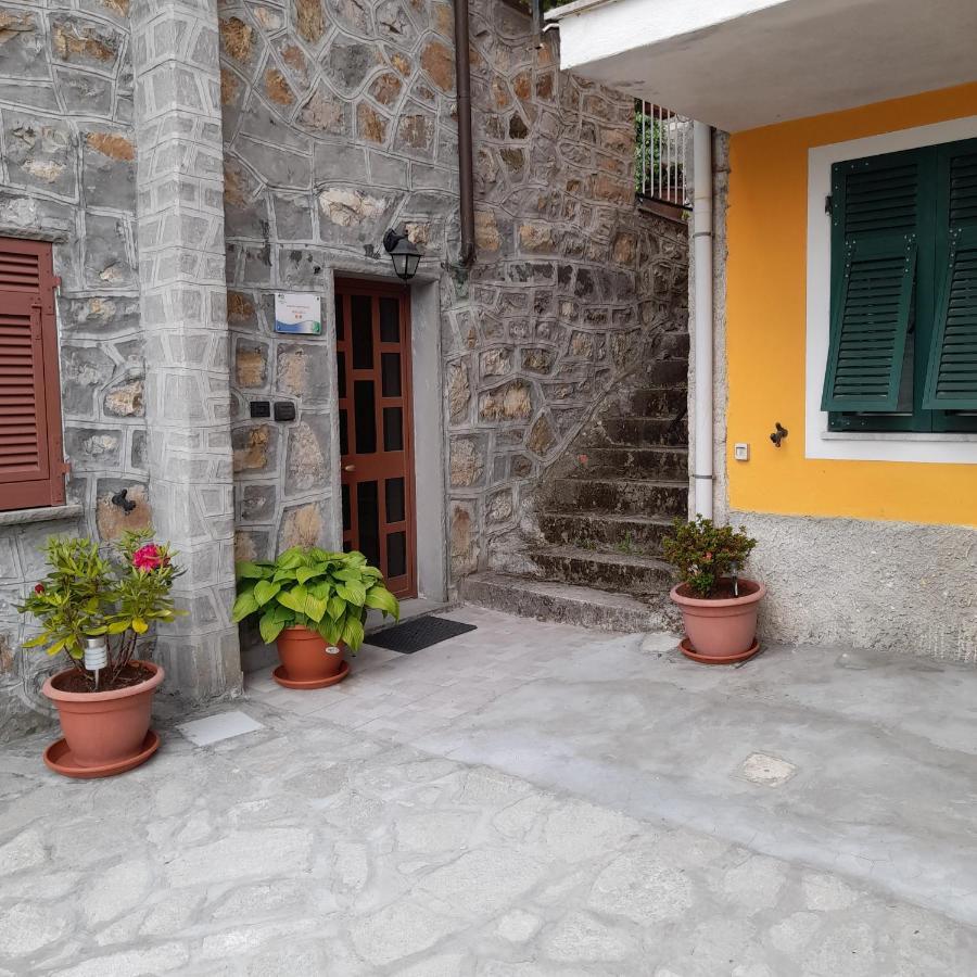 瓦雷塞利古雷Agriturismo Merlotta别墅 外观 照片